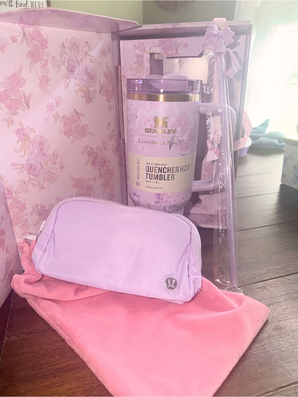 Loveshack Fancy purple floral Quencher H2O Tumbler with Lululemon belt
Bag